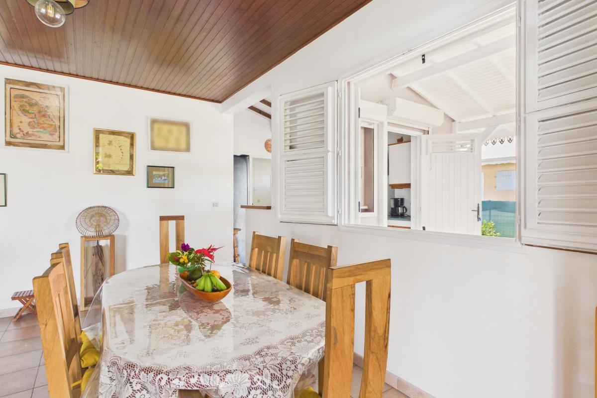 Location villa 3 chambres martinique - salle à manger